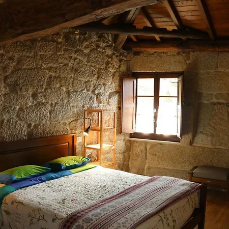 Pazo De Chaioso Ribeira Sacra Bed & Breakfast